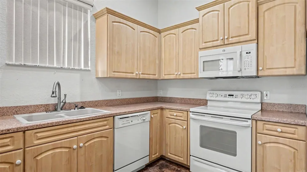 1239 MOTORCOACH DRIVE Polk City, FL 33868