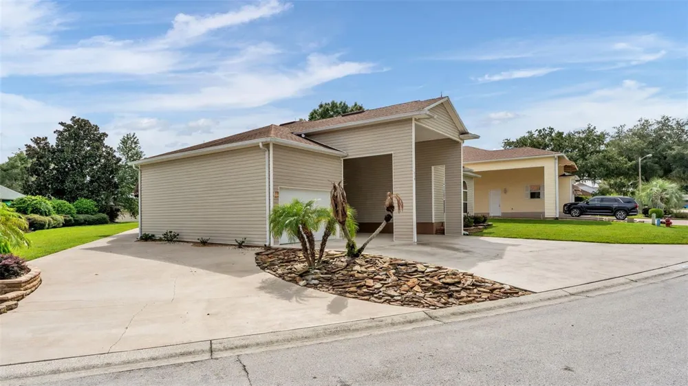 1239 MOTORCOACH DRIVE Polk City, FL 33868