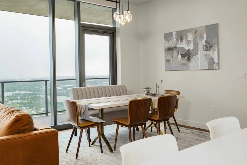 44 East Avenue #4305 Austin, TX 78701