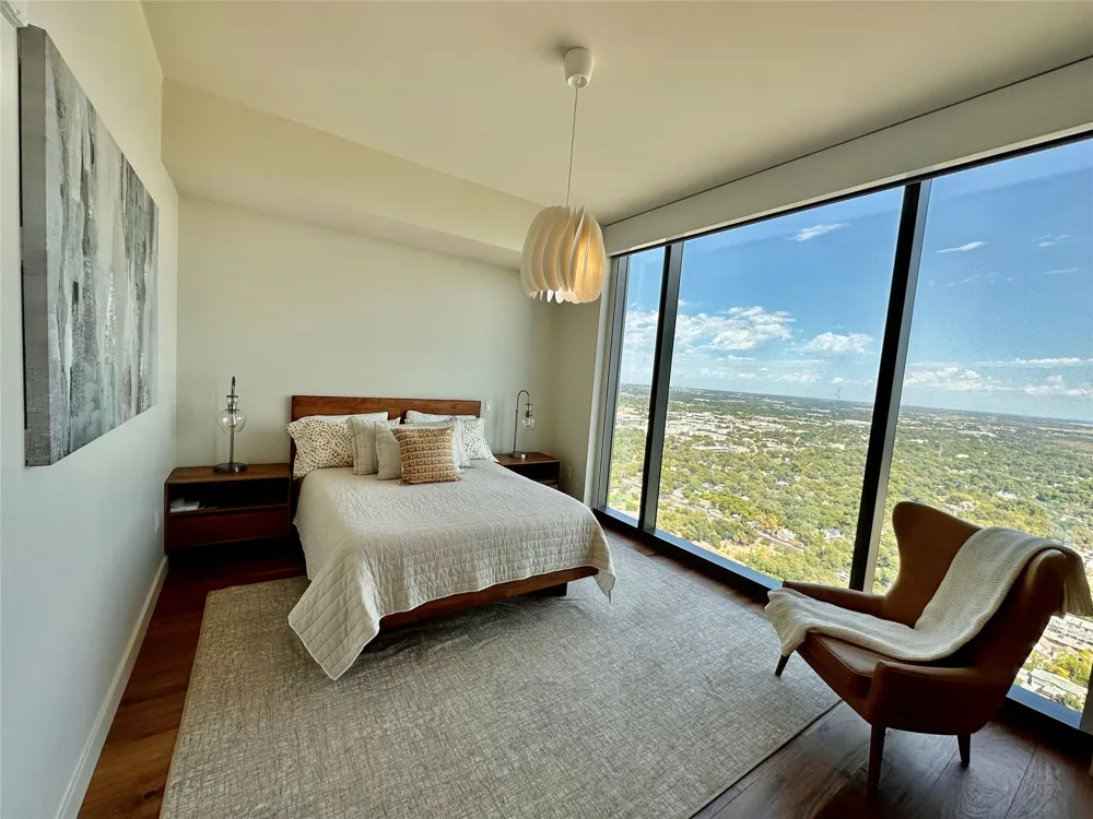 44 East Avenue #4305 Austin, TX 78701
