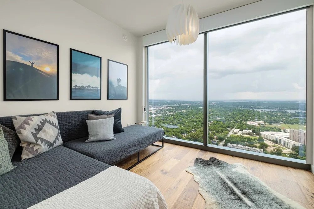 44 East Avenue #4305 Austin, TX 78701
