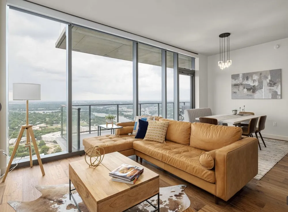 44 East Avenue #4305 Austin, TX 78701
