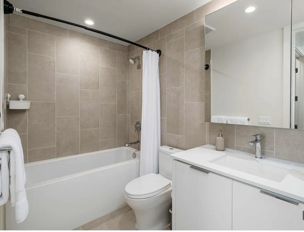 44 East Avenue #4305 Austin, TX 78701