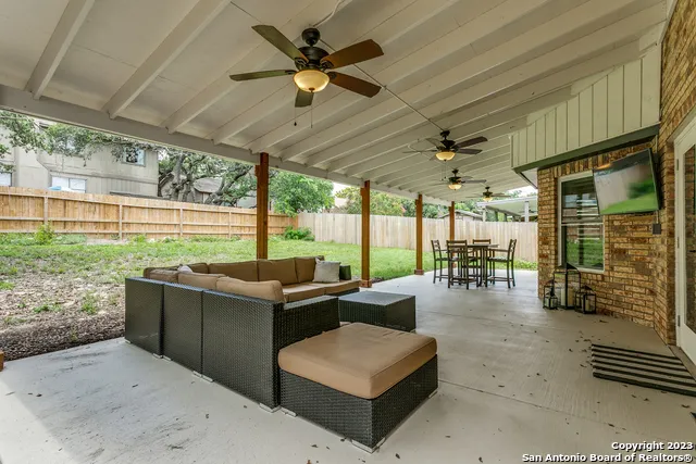 7619 Valley Trails St San Antonio, TX 78250