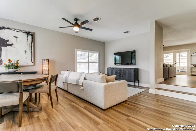 7619 Valley Trails St San Antonio, TX 78250