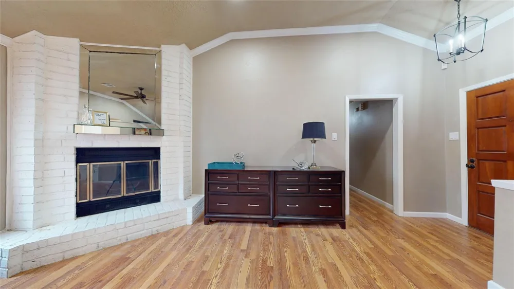 1022 Manorglen Drive Missouri City, TX 77489