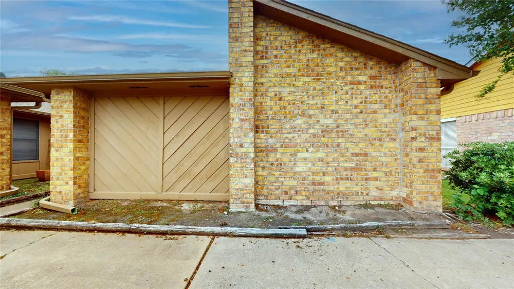 1022 Manorglen Drive Missouri City, TX 77489
