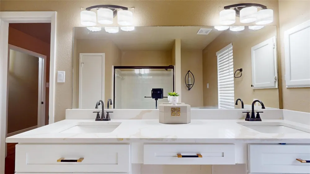 1022 Manorglen Drive Missouri City, TX 77489