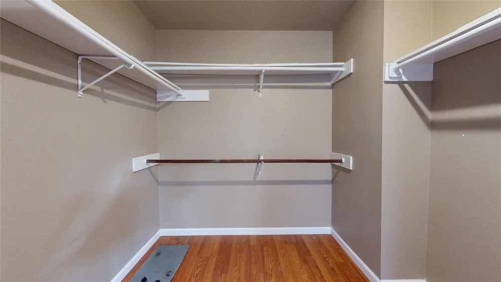 1022 Manorglen Drive Missouri City, TX 77489