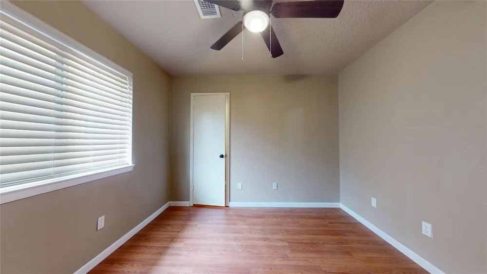 1022 Manorglen Drive Missouri City, TX 77489