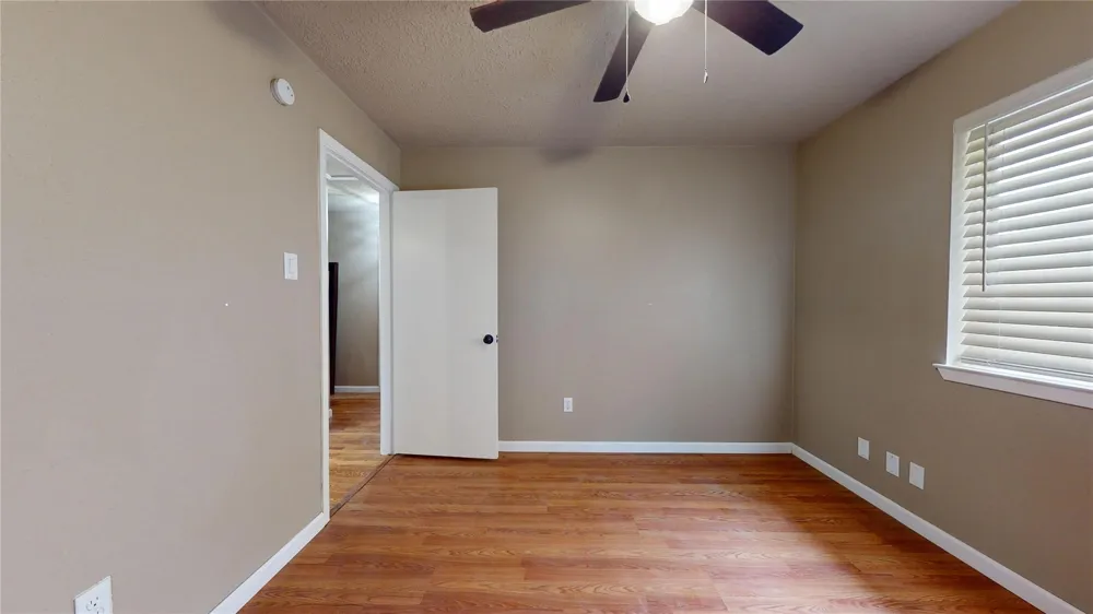1022 Manorglen Drive Missouri City, TX 77489
