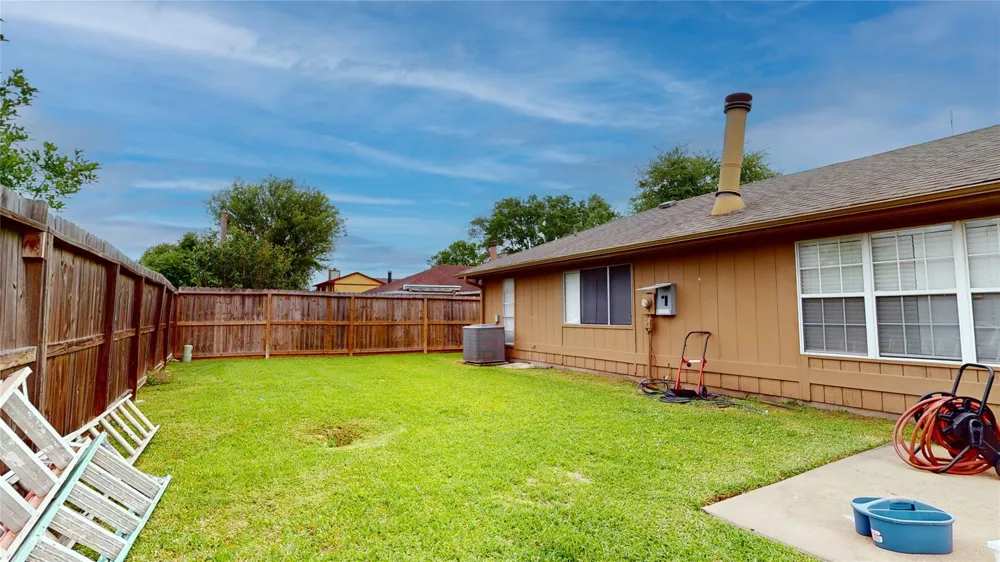 1022 Manorglen Drive Missouri City, TX 77489