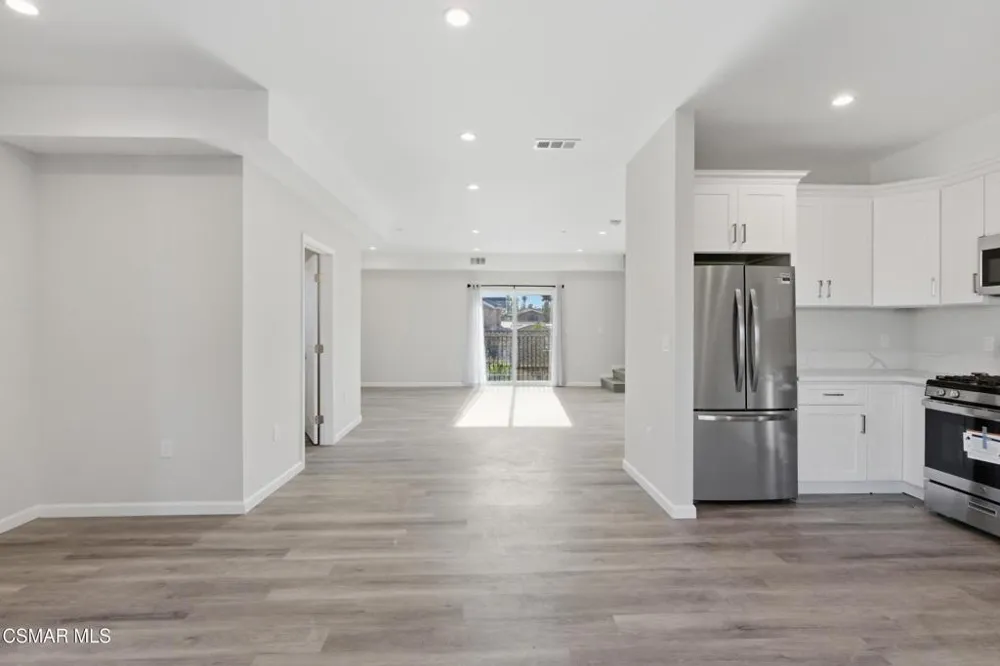 1740 Patricia Avenue #1-6 Simi Valley, CA 93065