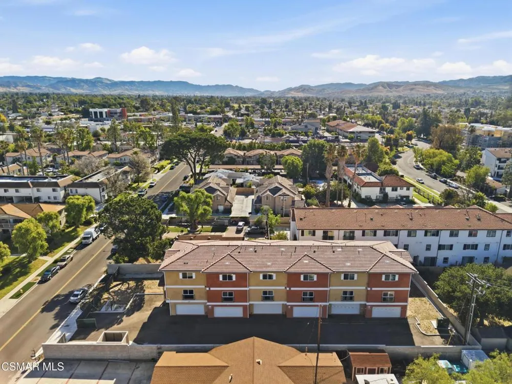1740 Patricia Avenue #1-6 Simi Valley, CA 93065