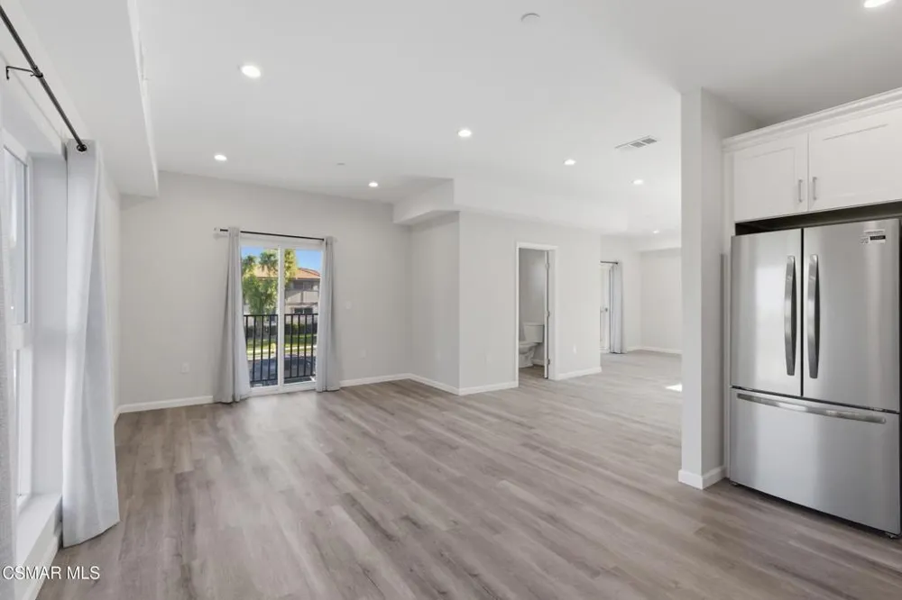 1740 Patricia Avenue #1-6 Simi Valley, CA 93065