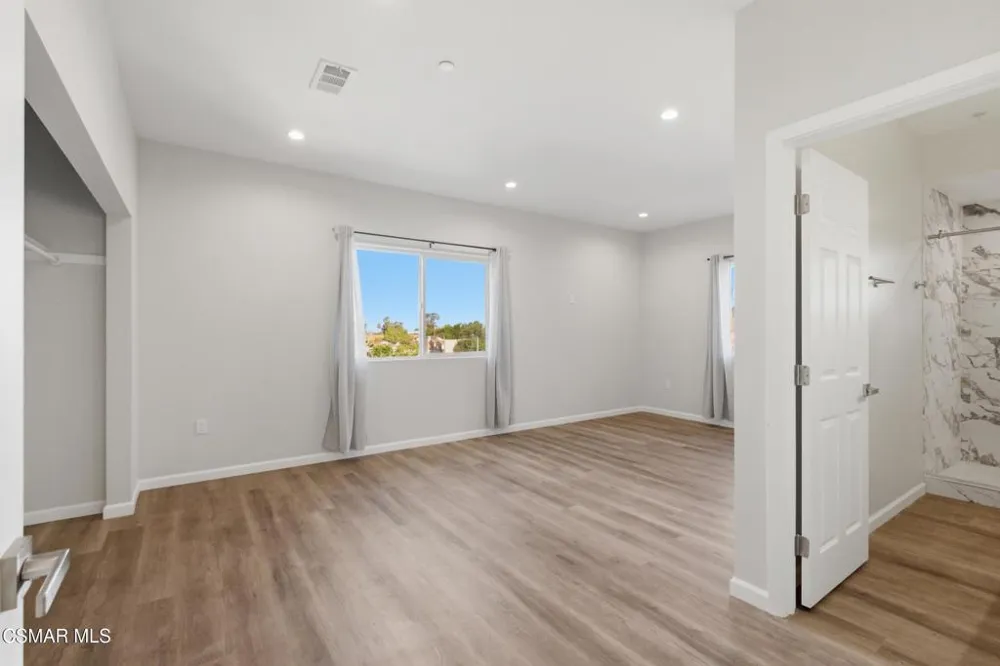 1740 Patricia Avenue #1-6 Simi Valley, CA 93065