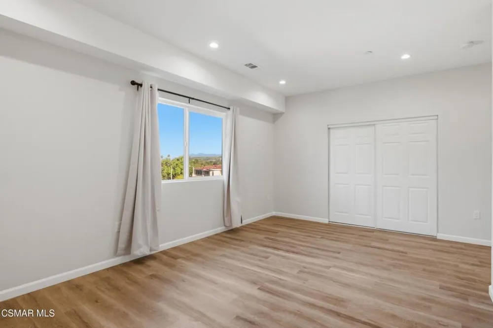 1740 Patricia Avenue #1-6 Simi Valley, CA 93065