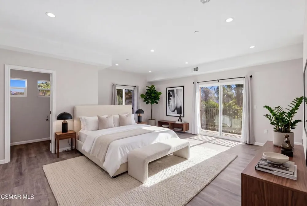 1740 Patricia Avenue #1-6 Simi Valley, CA 93065