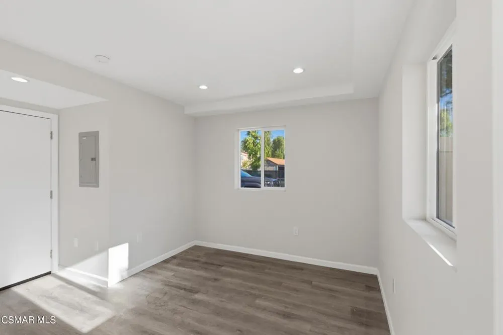 1740 Patricia Avenue #1-6 Simi Valley, CA 93065