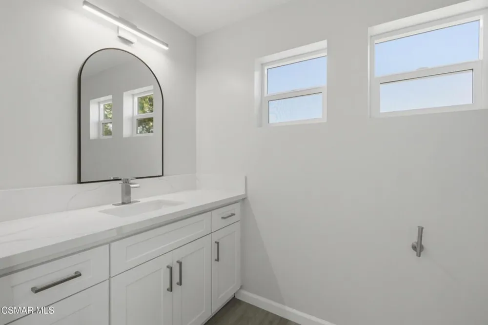 1740 Patricia Avenue #1-6 Simi Valley, CA 93065