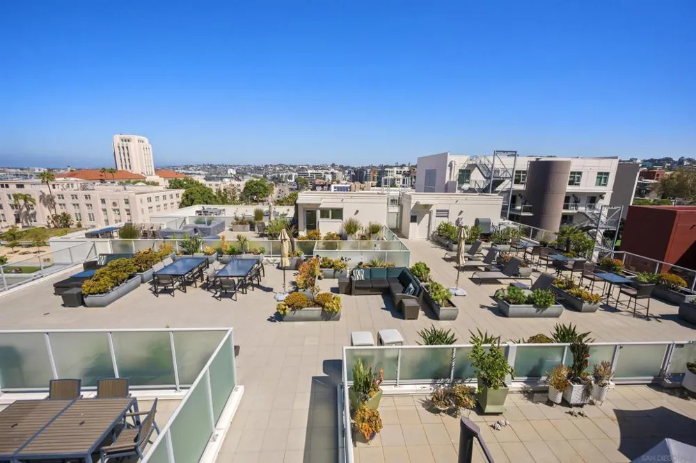 1431 Pacific Hwy #406 San Diego, CA 92101