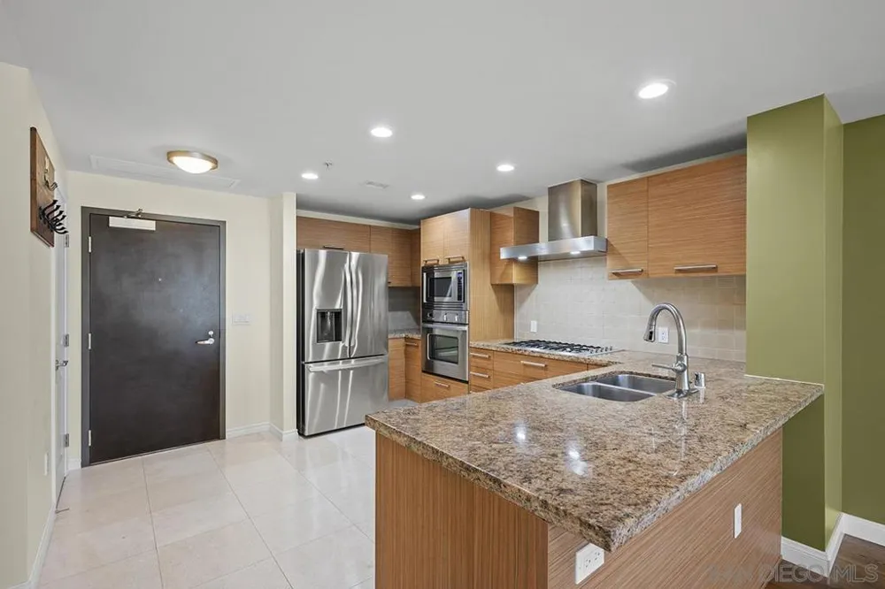 1431 Pacific Hwy #406 San Diego, CA 92101