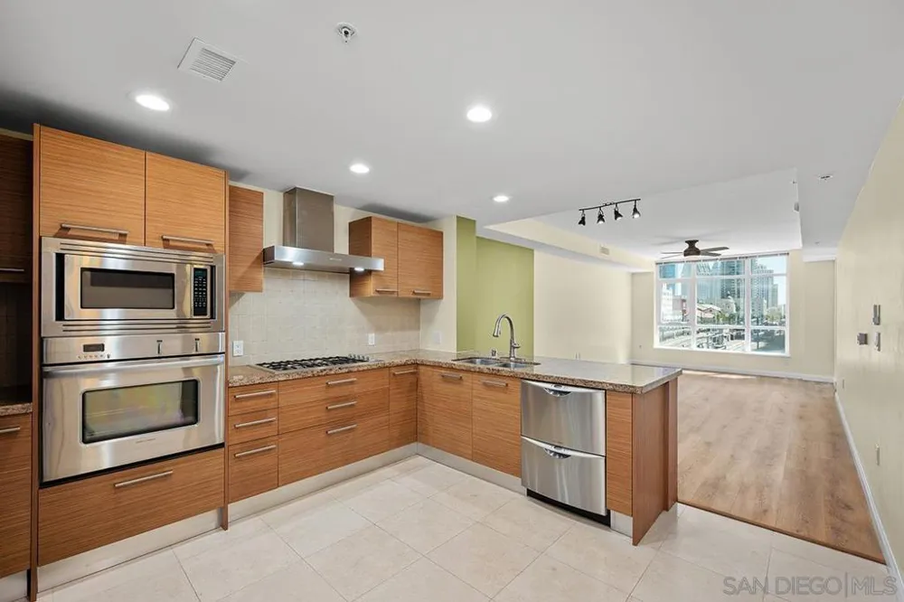 1431 Pacific Hwy #406 San Diego, CA 92101