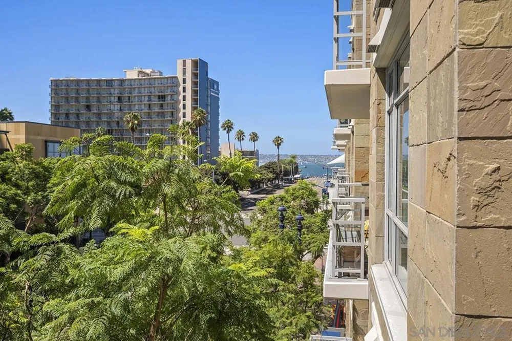 1431 Pacific Hwy #406 San Diego, CA 92101