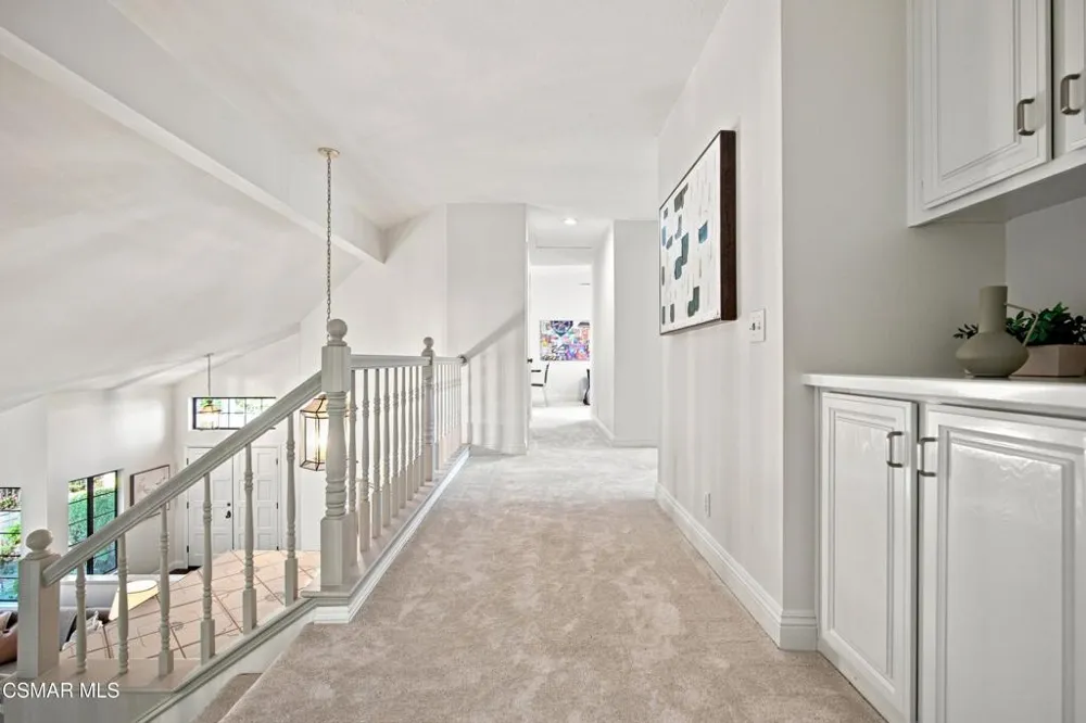 2714 Knightsbridge Avenue Thousand Oaks, CA 91362