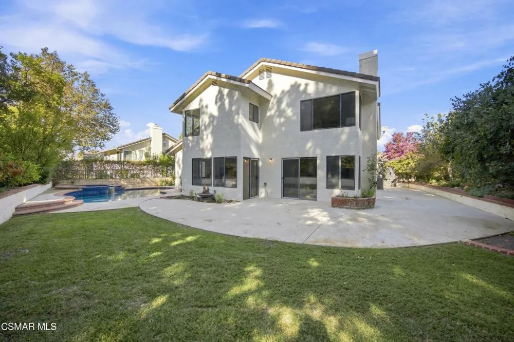 2714 Knightsbridge Avenue Thousand Oaks, CA 91362