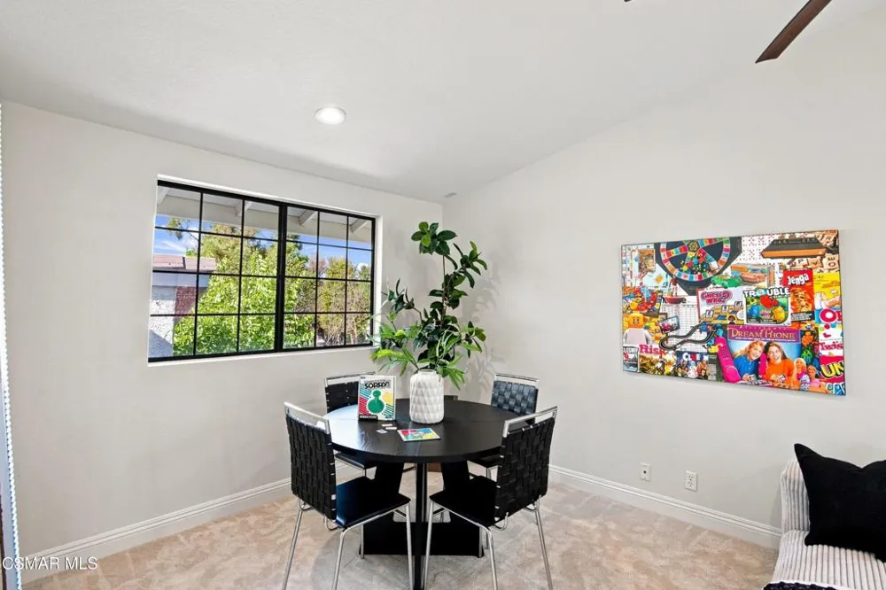 2714 Knightsbridge Avenue Thousand Oaks, CA 91362