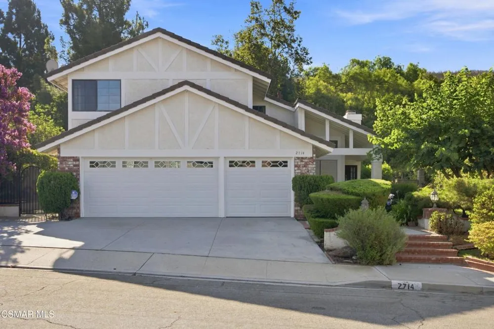 2714 Knightsbridge Avenue Thousand Oaks, CA 91362