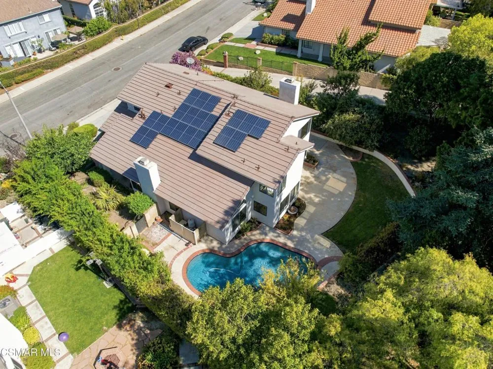 2714 Knightsbridge Avenue Thousand Oaks, CA 91362
