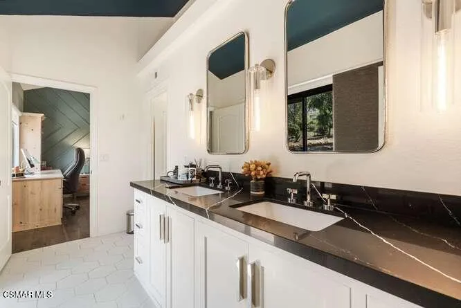 3679 Paseo De Nublado Thousand Oaks, CA 91360