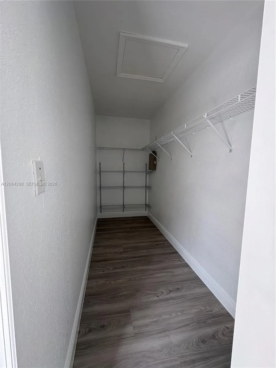 3397 W 72nd Pl Hialeah, FL 33018