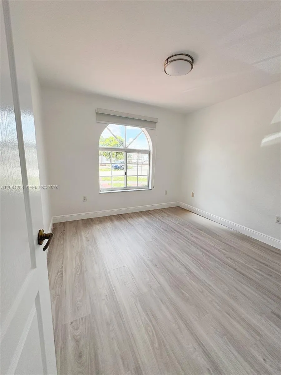 3397 W 72nd Pl Hialeah, FL 33018