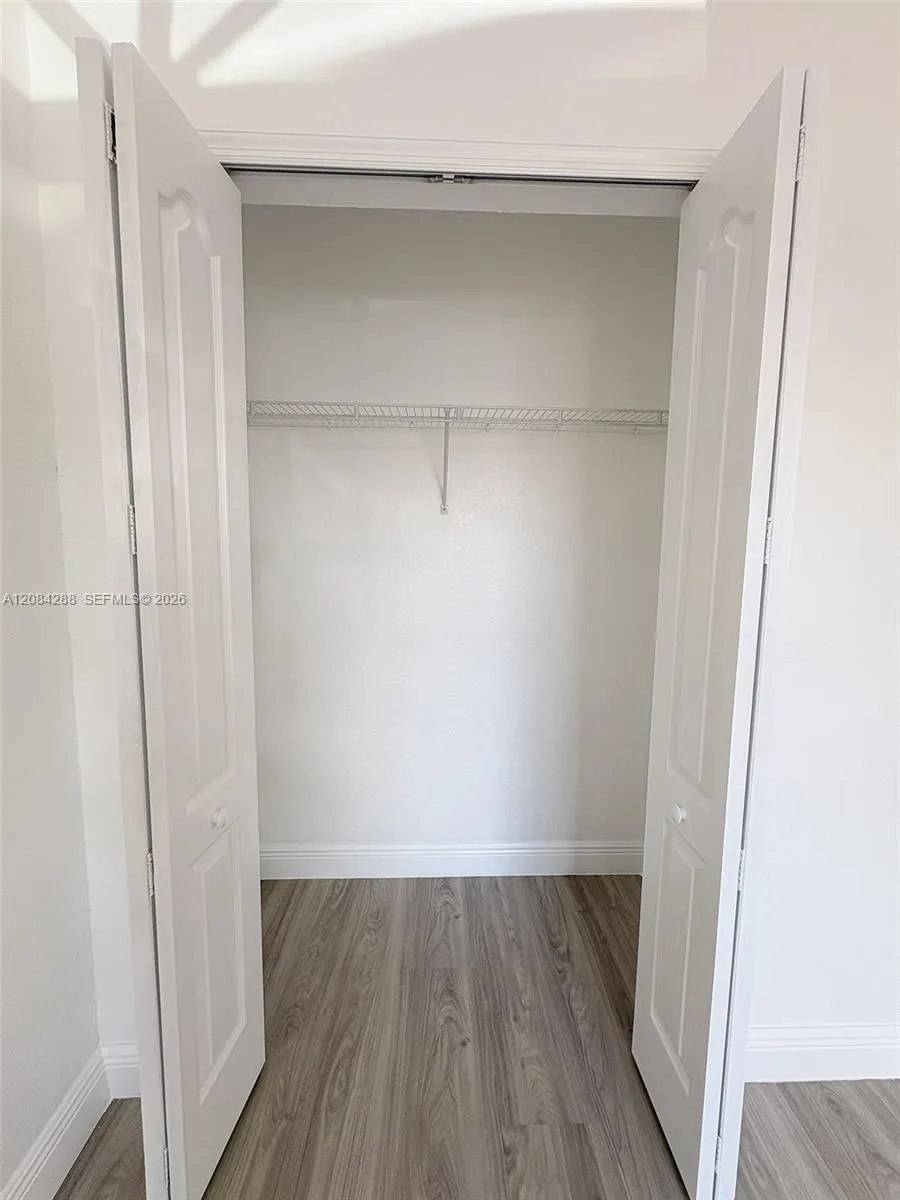 3397 W 72nd Pl Hialeah, FL 33018
