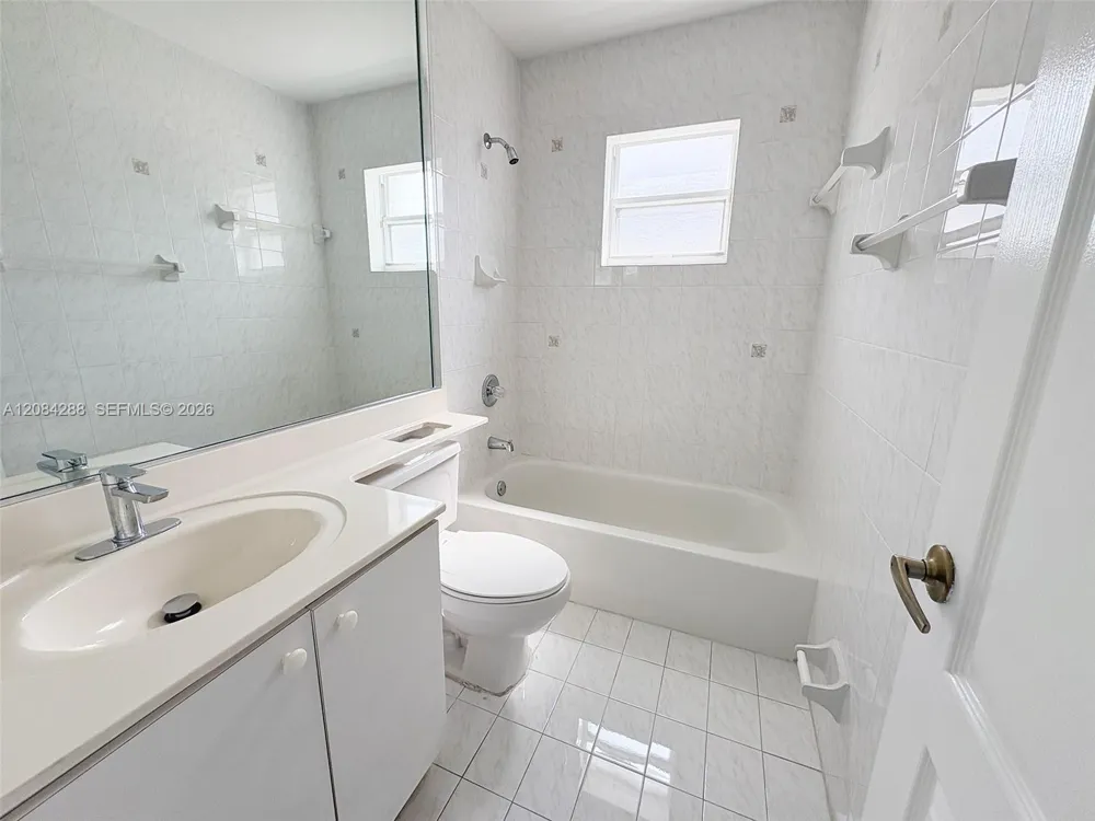 3397 W 72nd Pl Hialeah, FL 33018