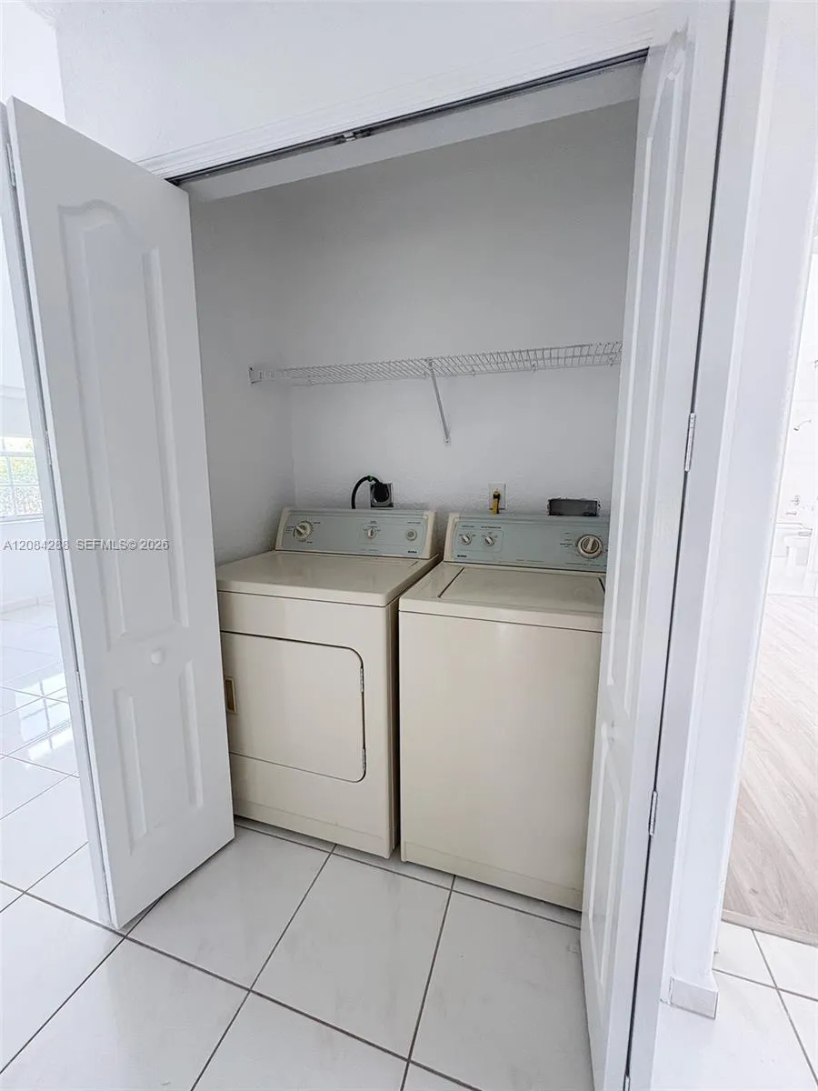 3397 W 72nd Pl Hialeah, FL 33018