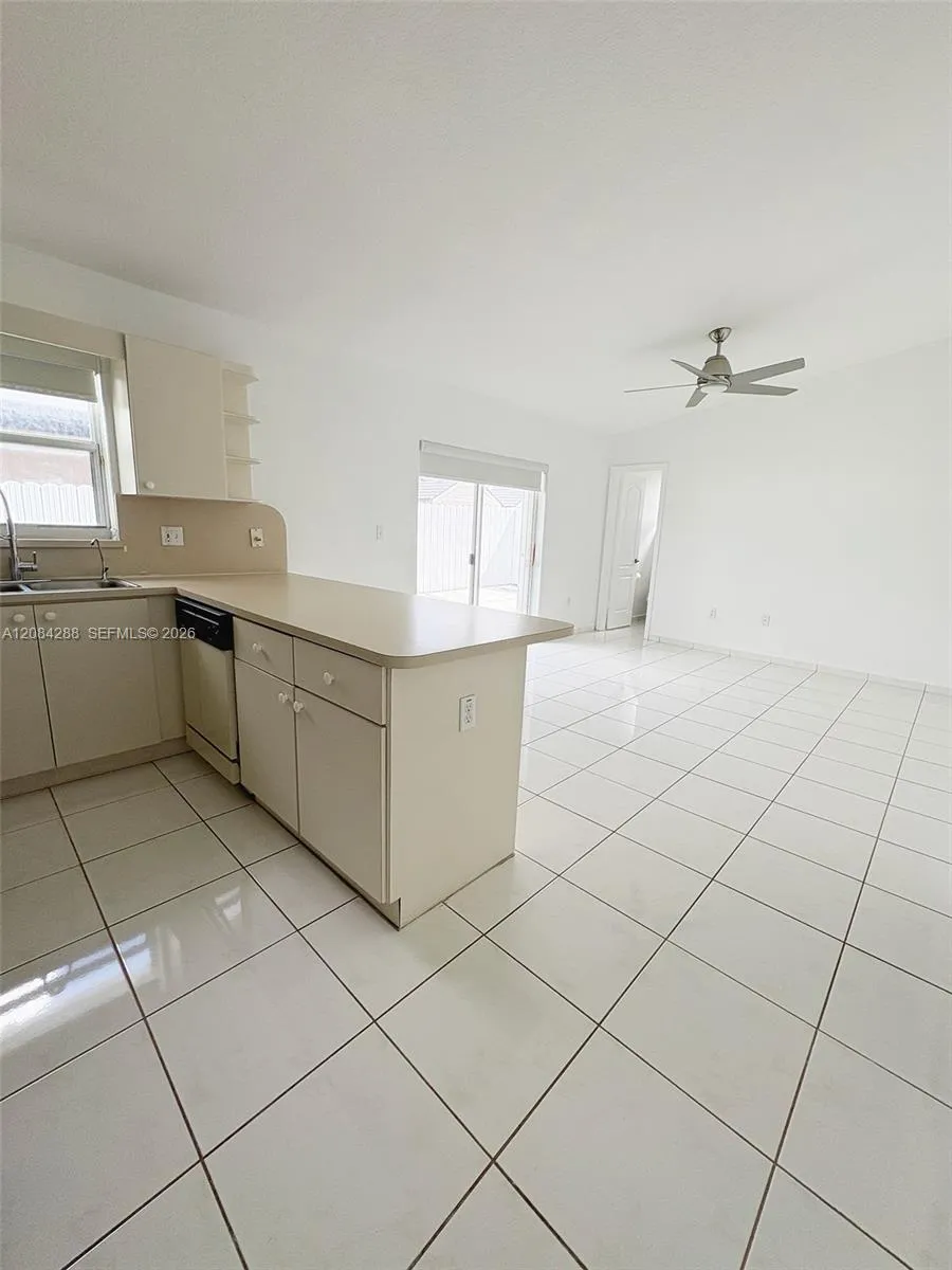 3397 W 72nd Pl Hialeah, FL 33018