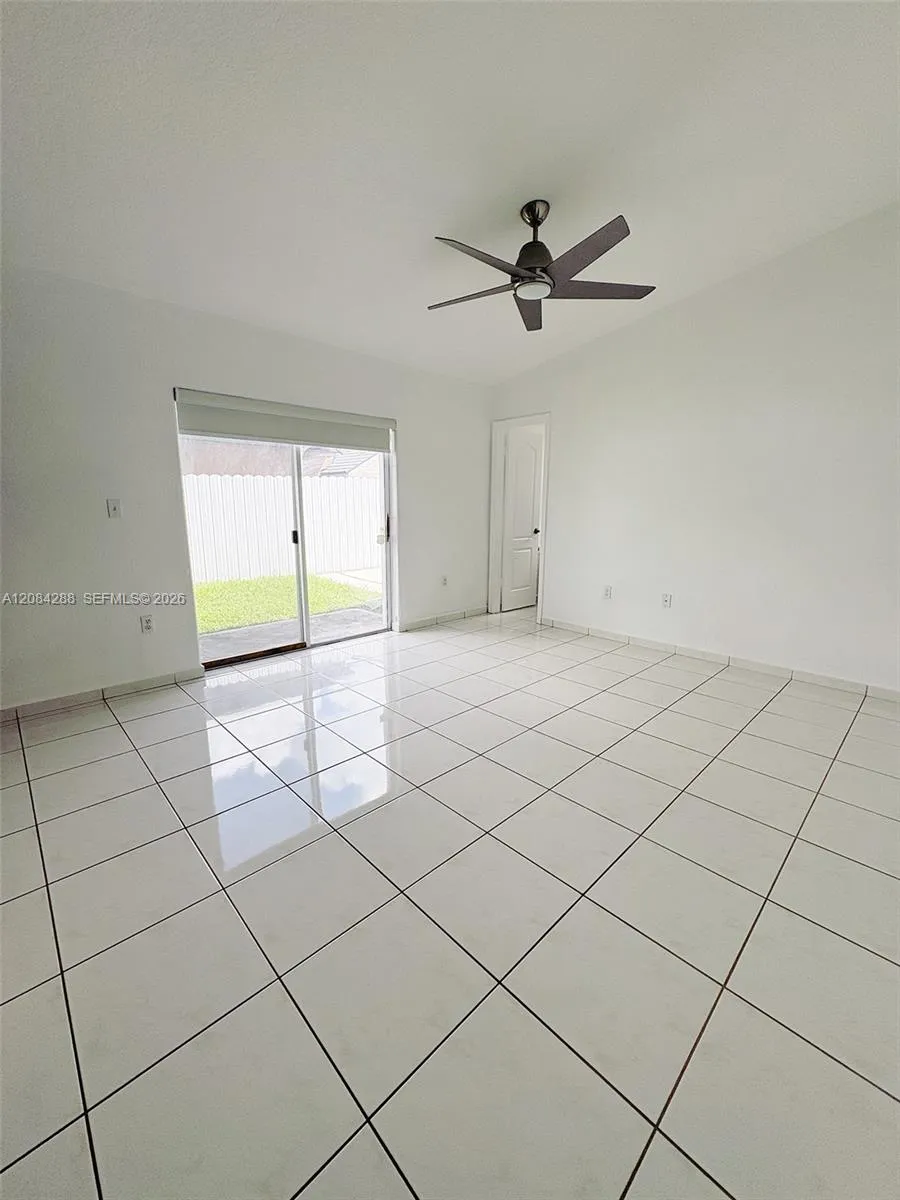 3397 W 72nd Pl Hialeah, FL 33018