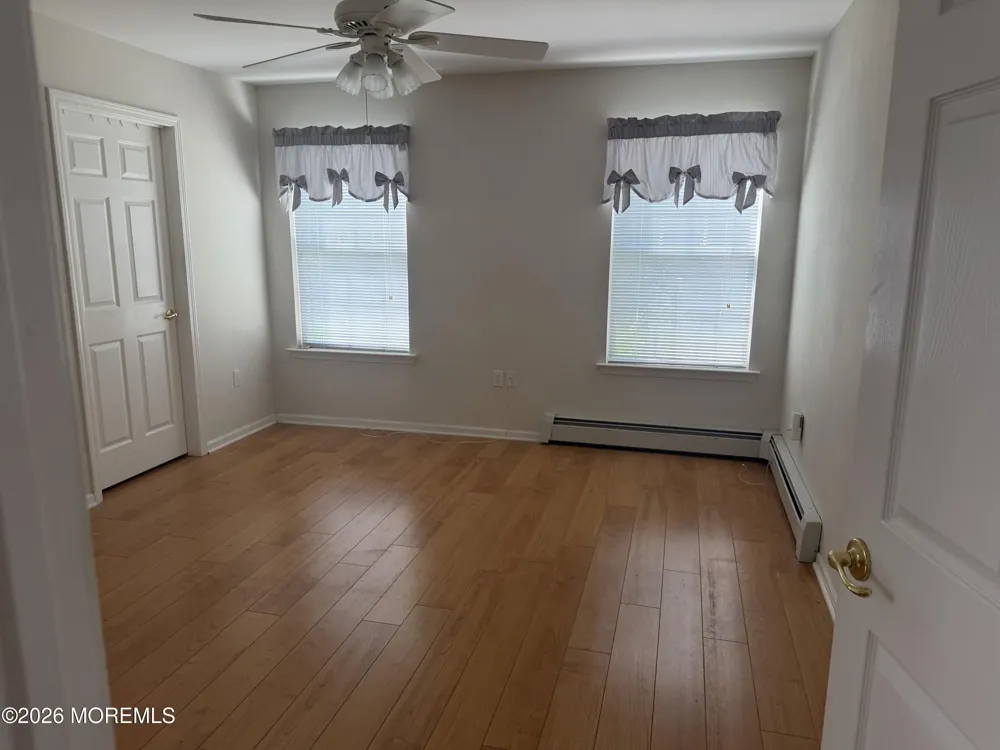 5 Meadows Lane Whiting, NJ 08759