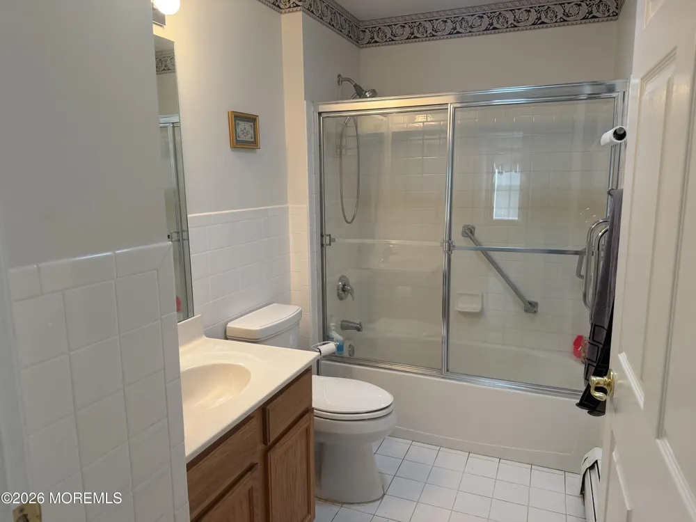 5 Meadows Lane Whiting, NJ 08759