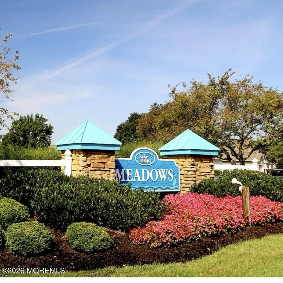 5 Meadows Lane Whiting, NJ 08759