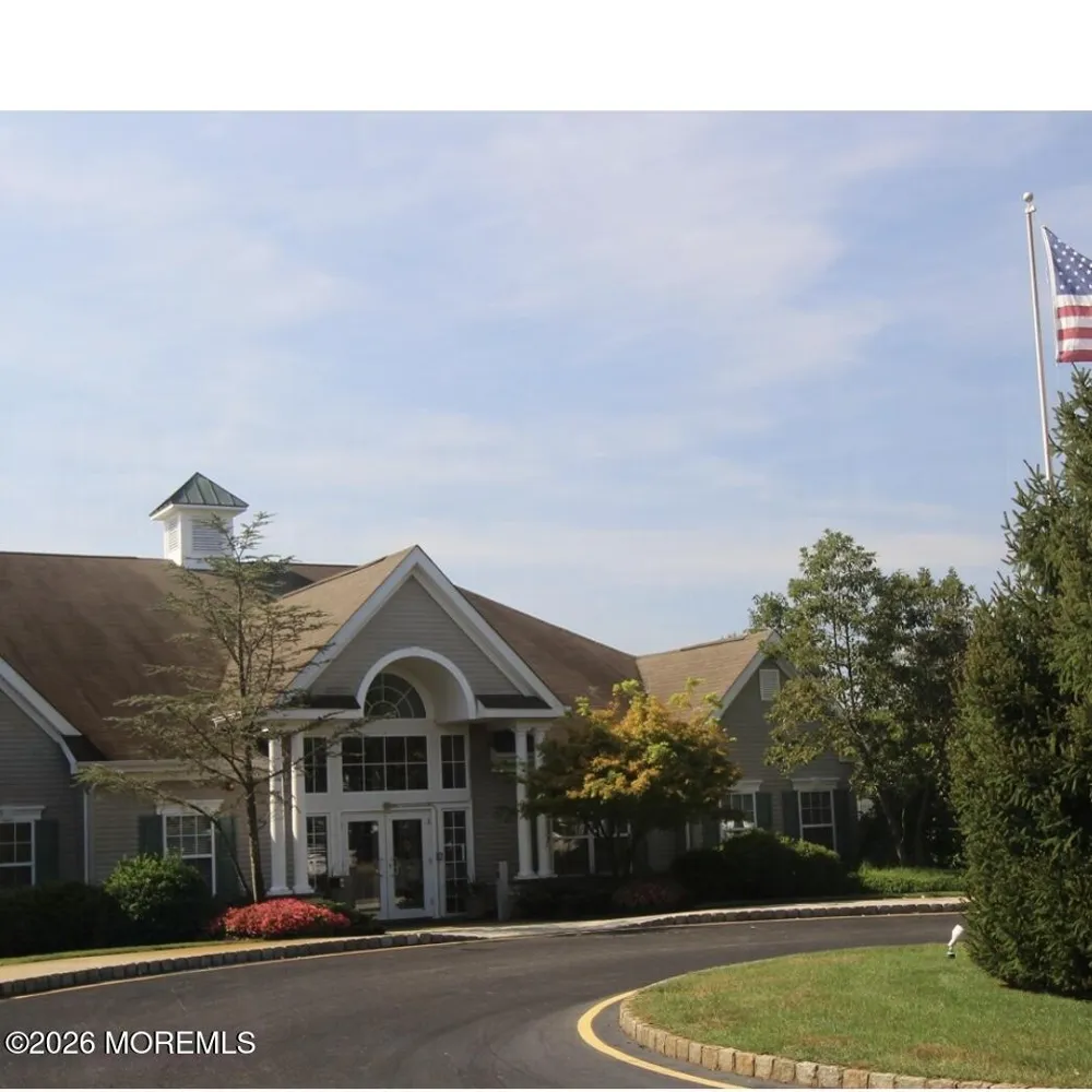5 Meadows Lane Whiting, NJ 08759