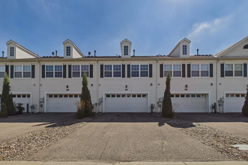1030 Providence Drive Shakopee, MN 55379