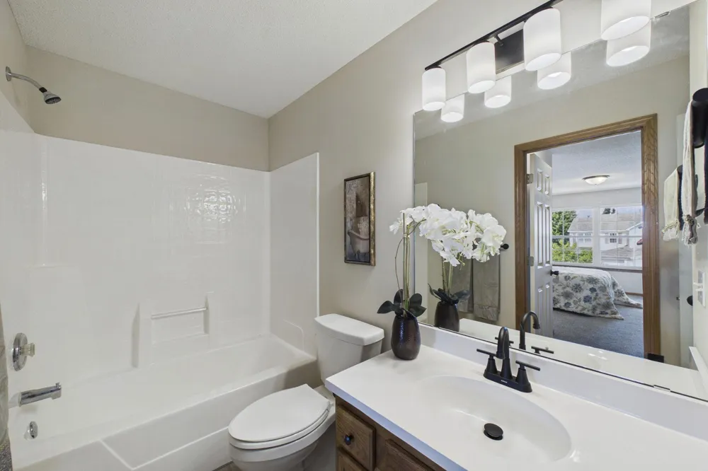 1030 Providence Drive Shakopee, MN 55379