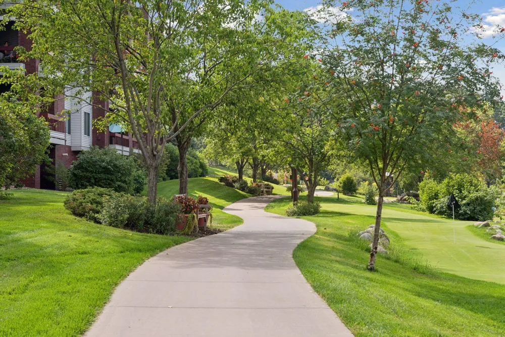 701 Coventry Lane Edina, MN 55435