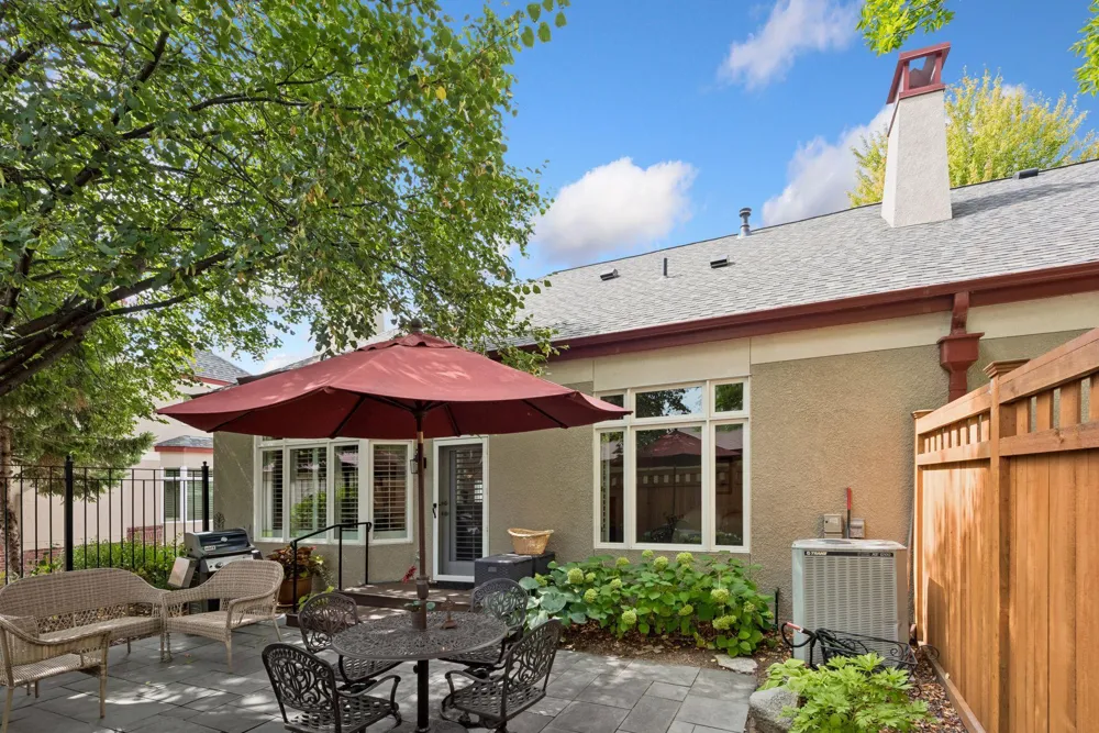 701 Coventry Lane Edina, MN 55435