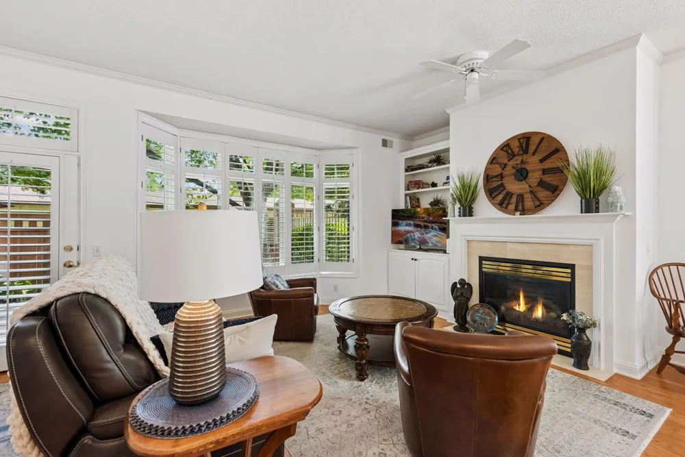701 Coventry Lane Edina, MN 55435